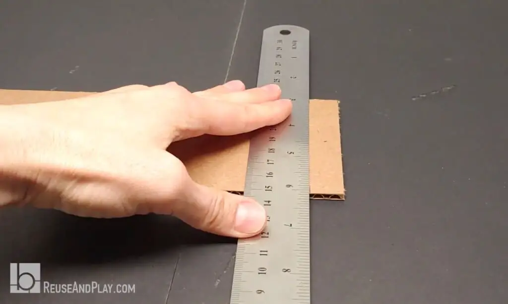 How to Glue Cardboard Together  1