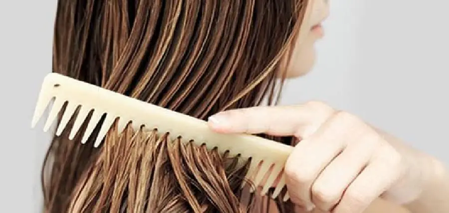 remove gorilla glue from hair