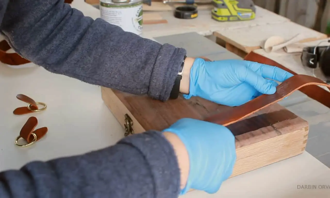 5 Simple Steps To Glue Leather To Wood