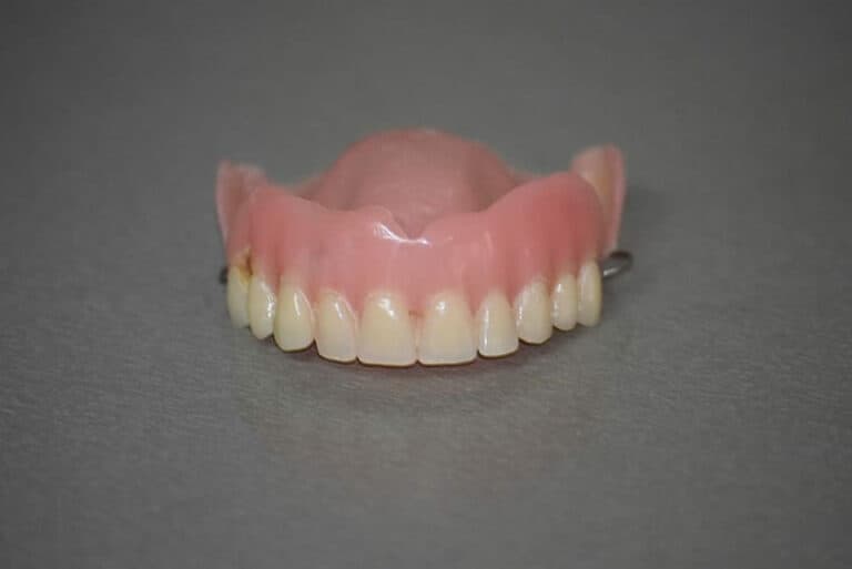 How To Glue Dentures Back Together?