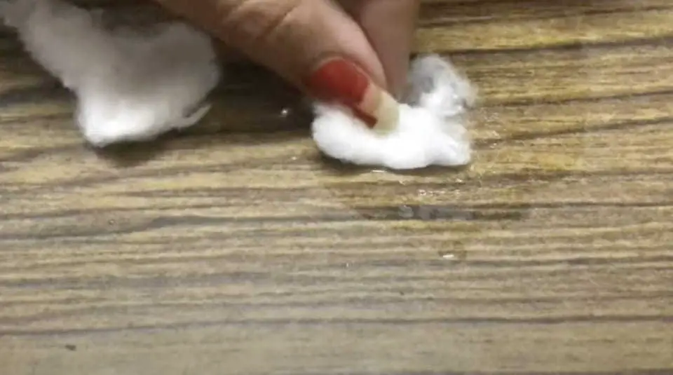Use Cotton Balls With Nail Remover